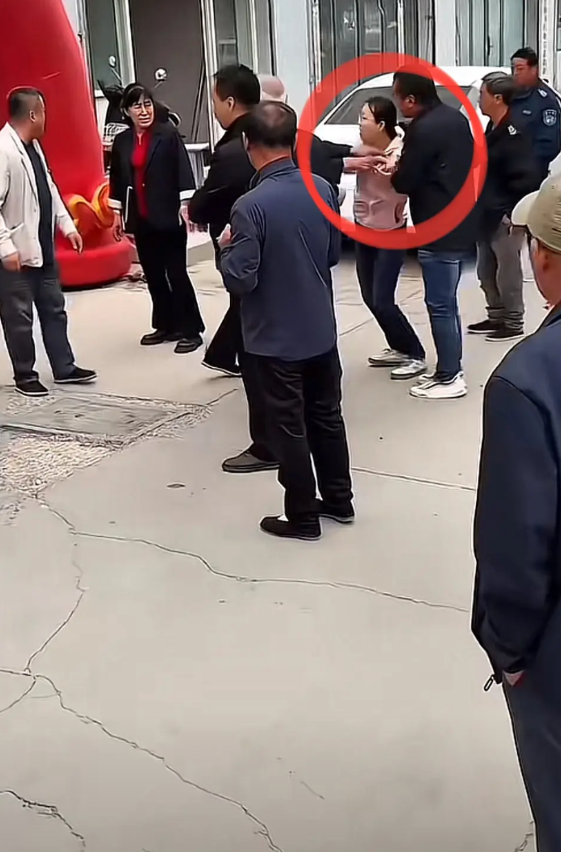 两个人相恋五年，到了谈婚论嫁的时候，女方家张口就要20万彩礼，男方家不能接受这么