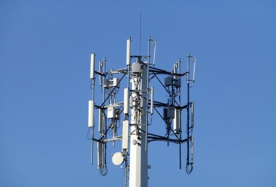 日本NEC向华为认输了！12月30日《日经亚洲》报道，日本电气宣布，将停止开发适