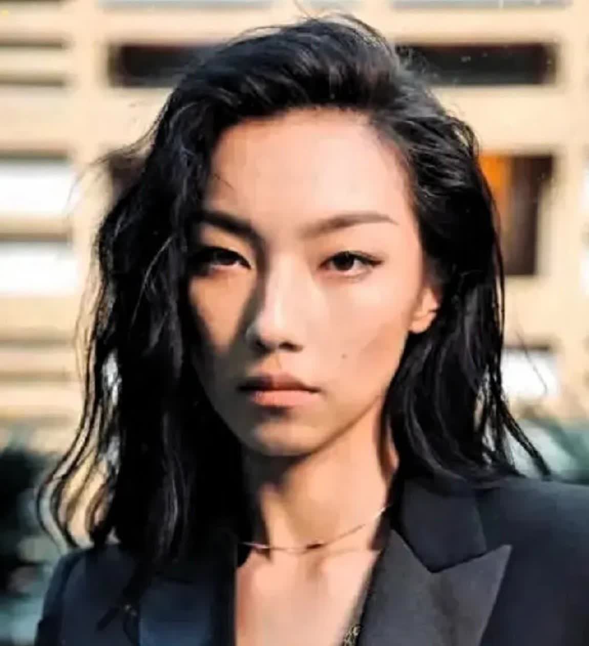 那尔那茜事件说明了一件事，二代／三代们胆子越来越大甚至都开始不避人了！​​​​