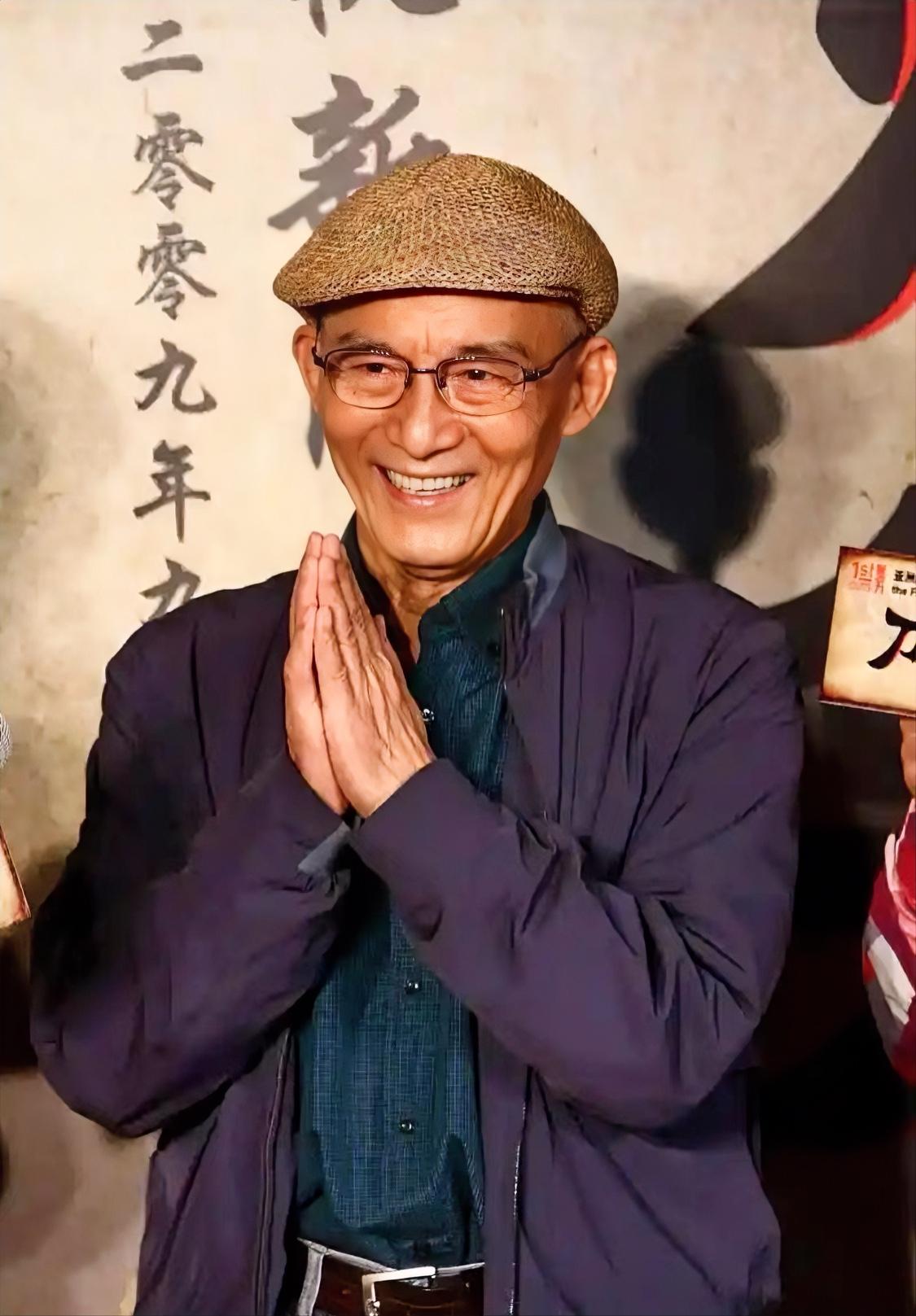 奉劝大家一句，​千万不要被游本昌和蔼的样子给骗了，他骨子里藏着最“疯魔”的