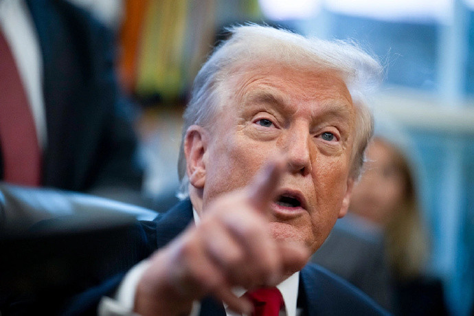 特朗普欲不战而胜，宣布美国击败委内瑞拉贩毒集团美国总统唐纳德·特朗普可能放弃对委