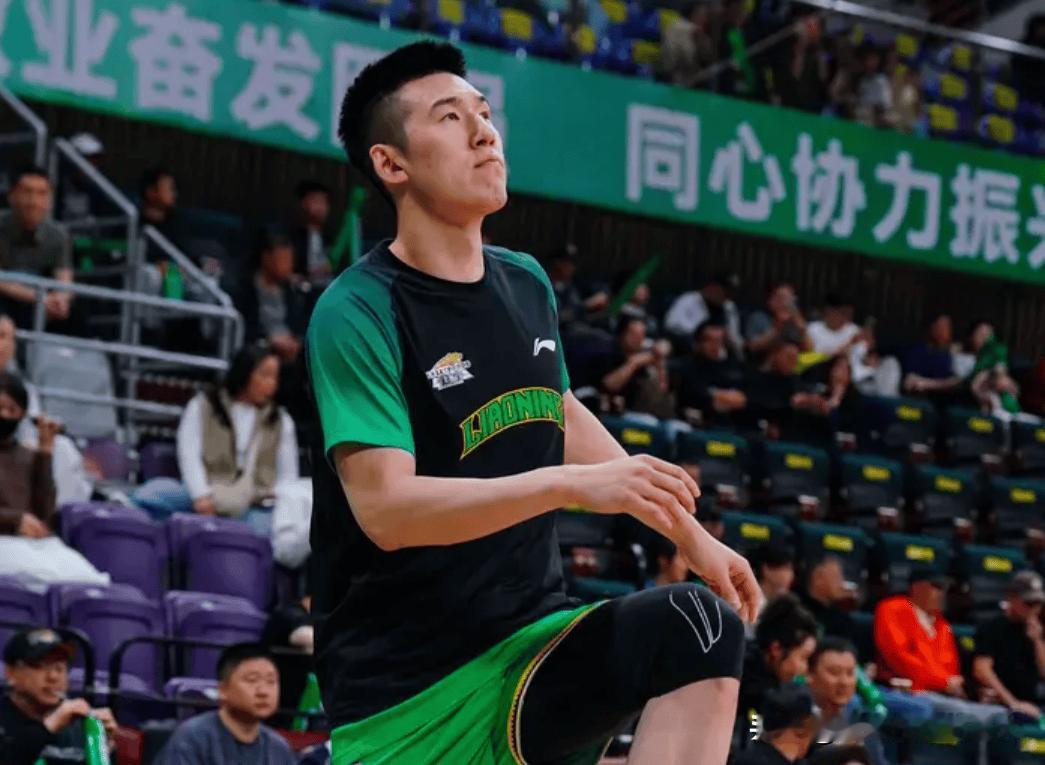 CBA三则重磅消息，7500万抢胡金秋被叫停，付豪透露辽篮赛季目标八强，王岚嵚飞