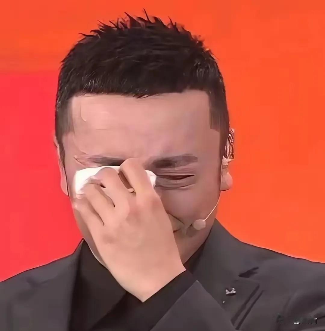 尼格买提，年入千万、10年春晚没掉过链子的男人，在2025年6月1日晚上，改签了