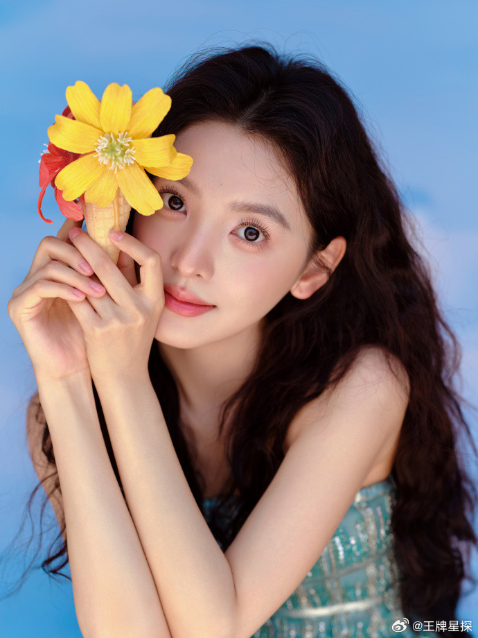 章若楠出图章若楠这张脸拿什么输，太美了，好看好看好看[爱心][爱心][爱心]​