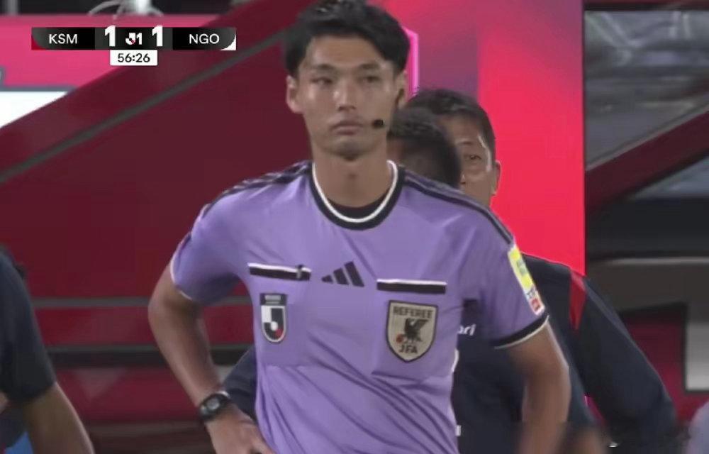 浦和红钻两轮丢了7个球，竞彩直接把日职联的比赛砍了。横滨水手3-4鹿岛鹿角，大