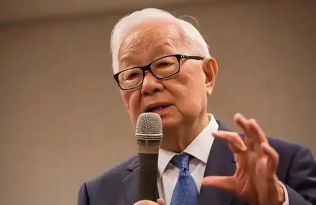 比芯片断供更可怕！台积电创始人张忠谋曾经再次放言：如果我们想要压制中国芯片，那么