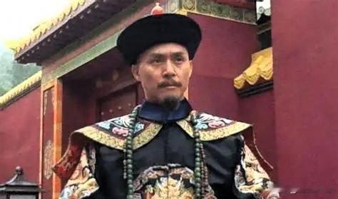 1850年正月十四，69岁的道光帝病危于圆明园。王公大臣侍立病榻前，开启立储锦匣