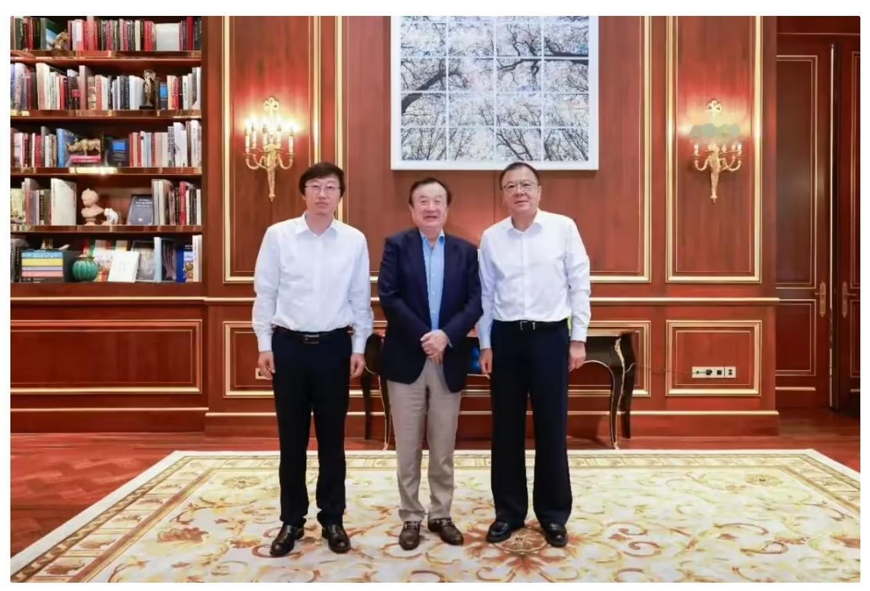 任正非的这句话，真的振奋人心！🔥在与西安交大领导交流时，他不仅回忆了自己年