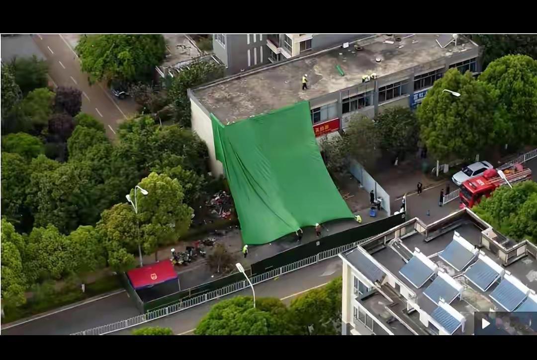 “昆明一商铺火灾致8死”事故调查报告：电动自行车蓄电池短路起火。明知电池鼓包