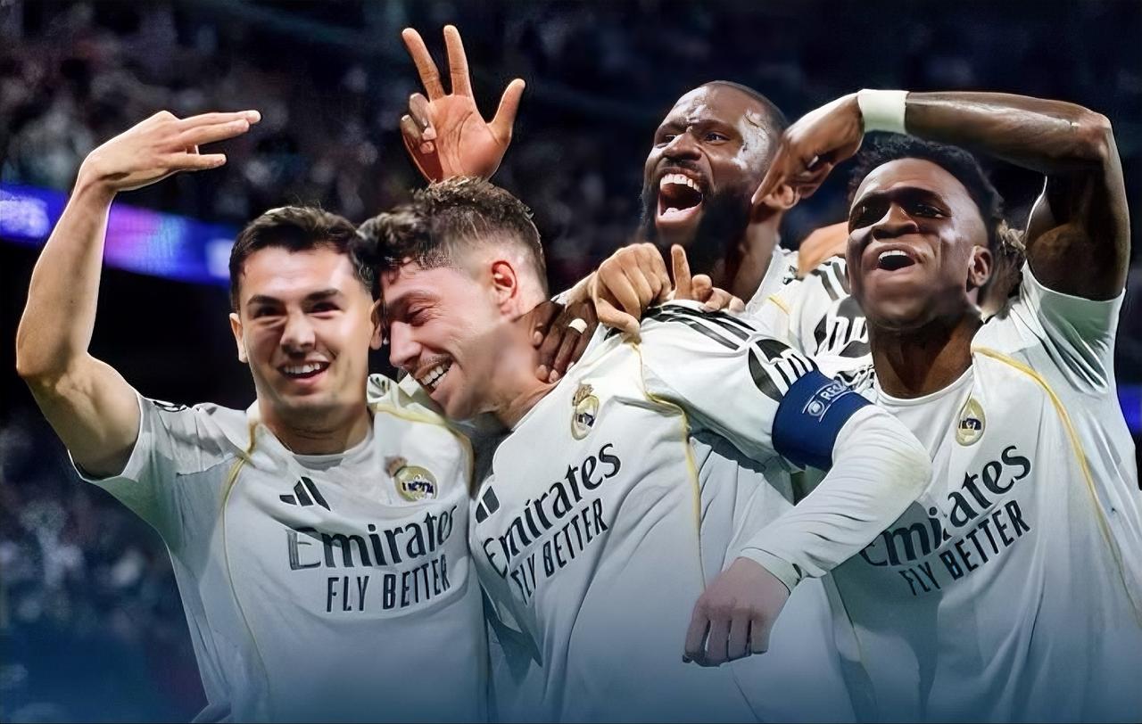 姆巴佩：巴爷，你进攻C罗上身，防守佩佩附体了吗？？？对阵曼城强势戴帽。巴尔韦德