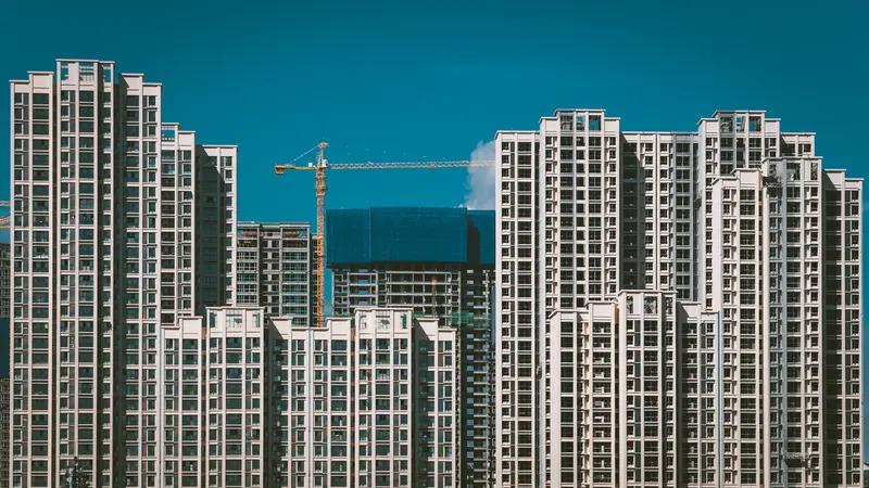 转判断中国房地产前景，核心结论是：总量饱和、整体筑底、深度分化、模式转型；普