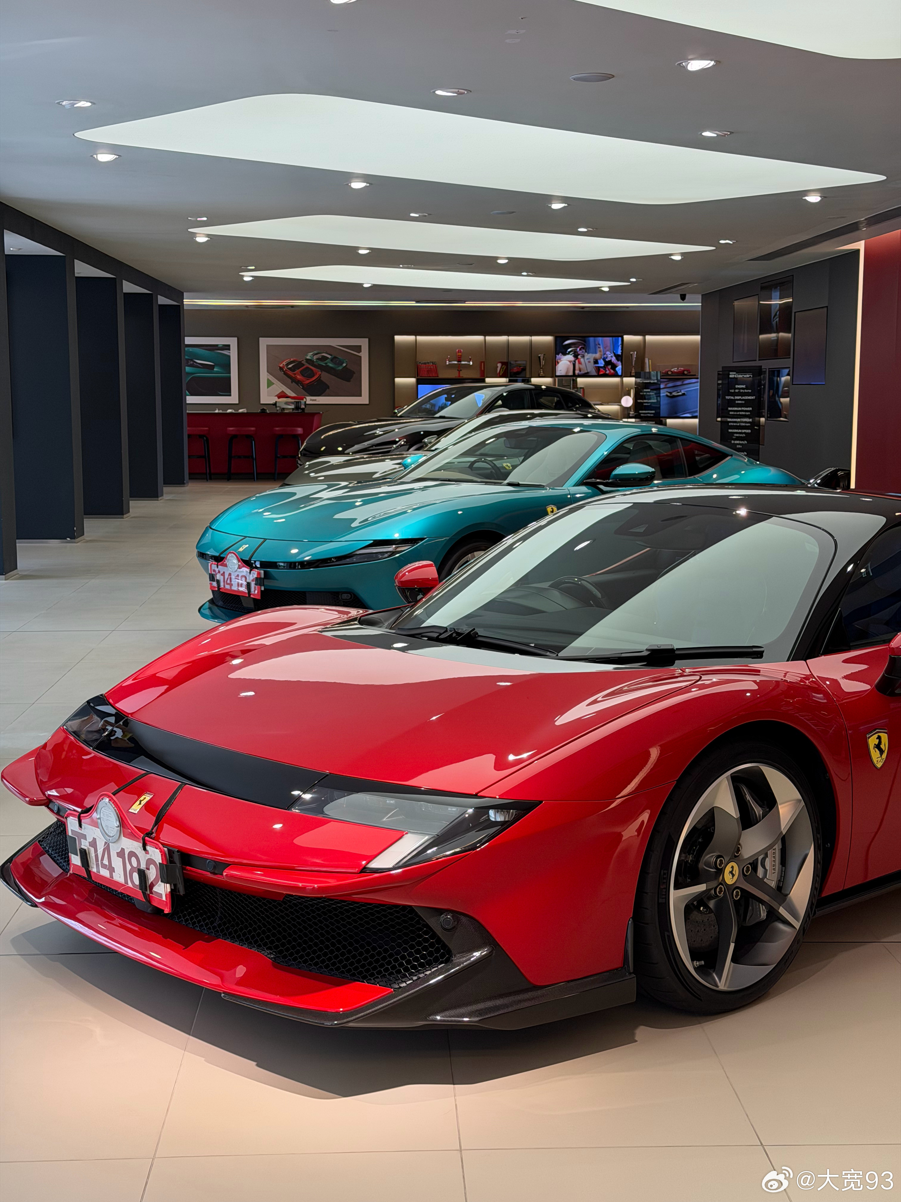 打卡法拉利香港展厅法拉利dk93-photo