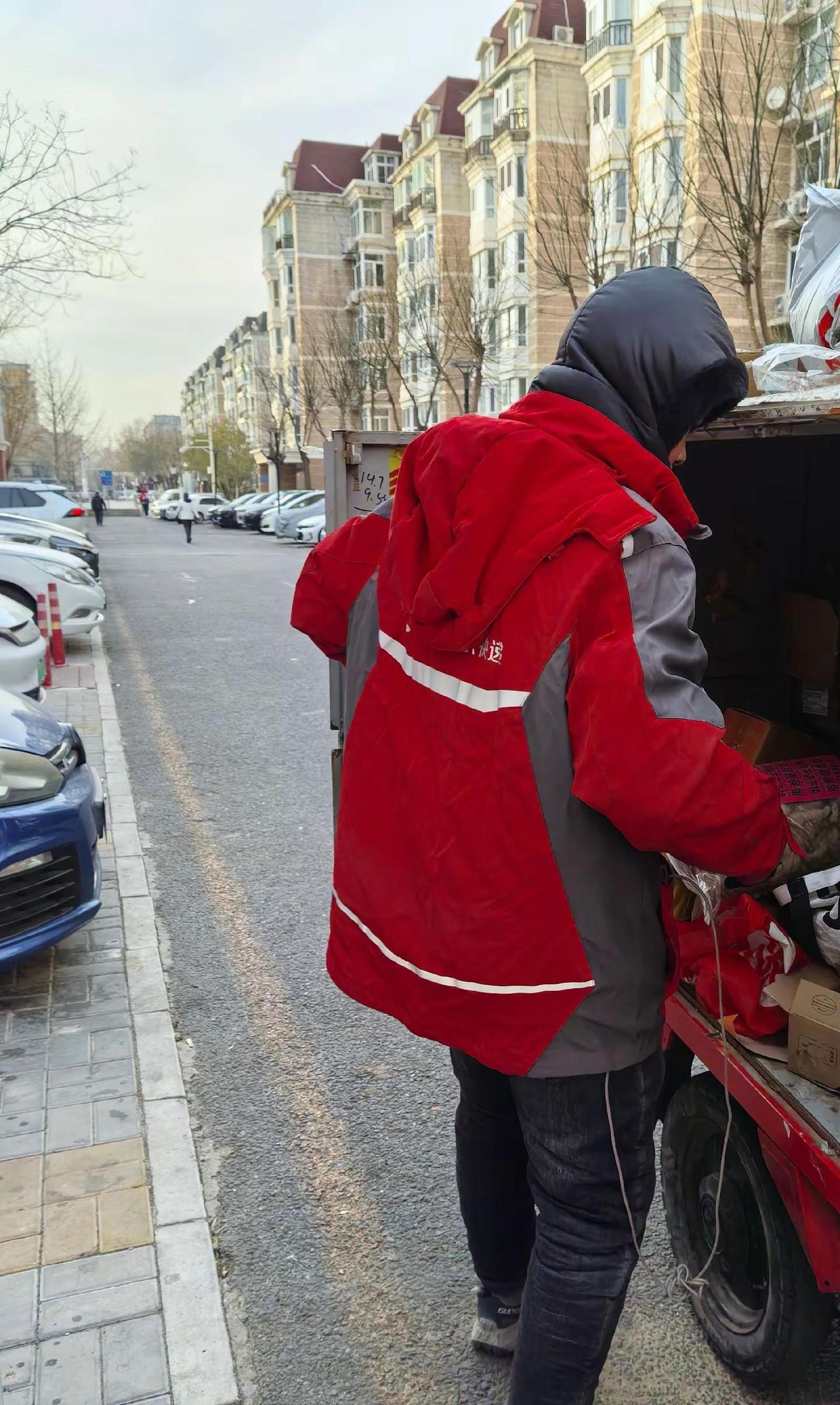 的确如此。攀比吃饱了撑的