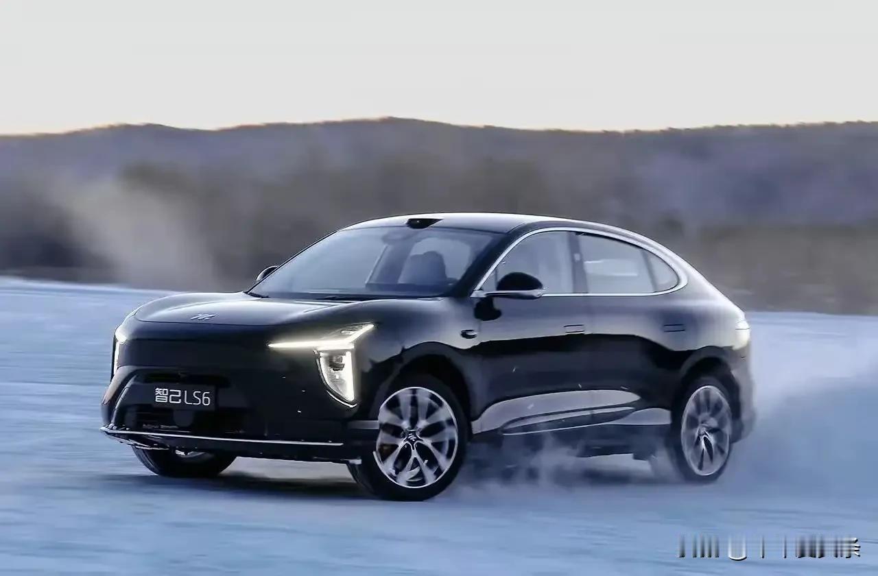 中国人均存款最高的9个城市:1:深圳一一人均存款300万2:上海一-人均存