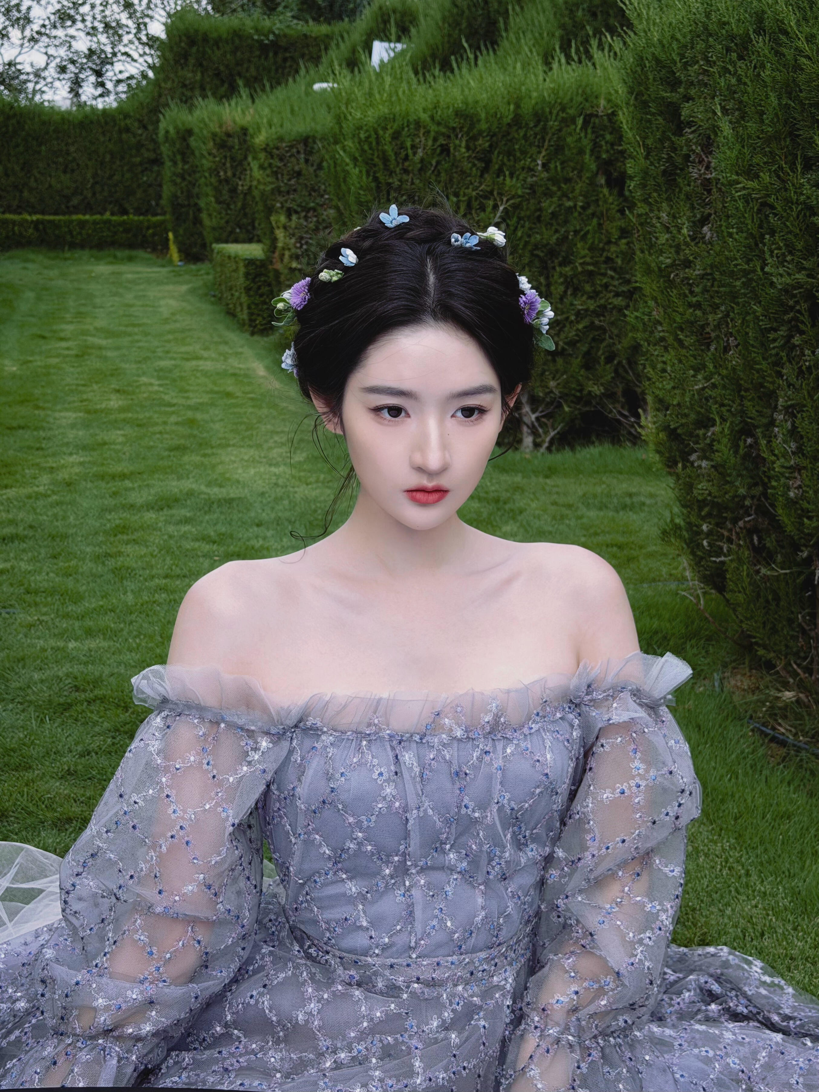 王玉雯xVogue20周年盛典出图[玫瑰][玫瑰][玫瑰]王玉雯花仙子​