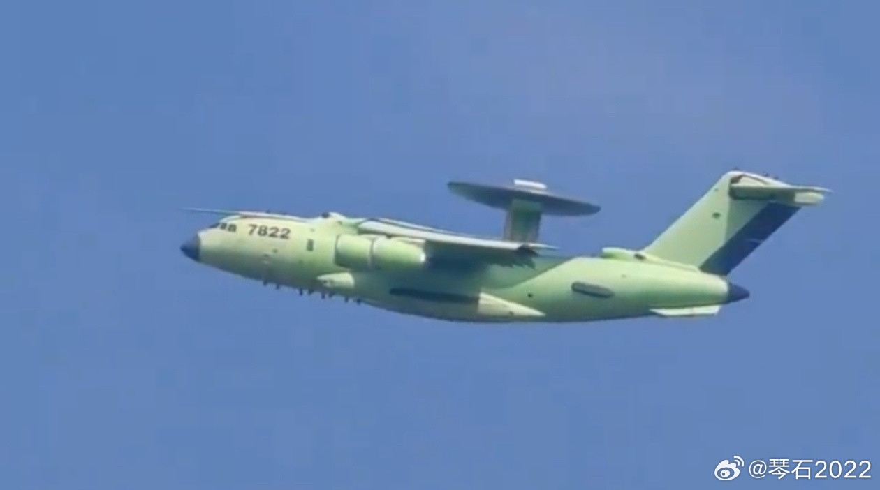 KJ3000奶嘴真的安在上面了吗？看样子，已经白菜化，全面铺装了。KJ700、J