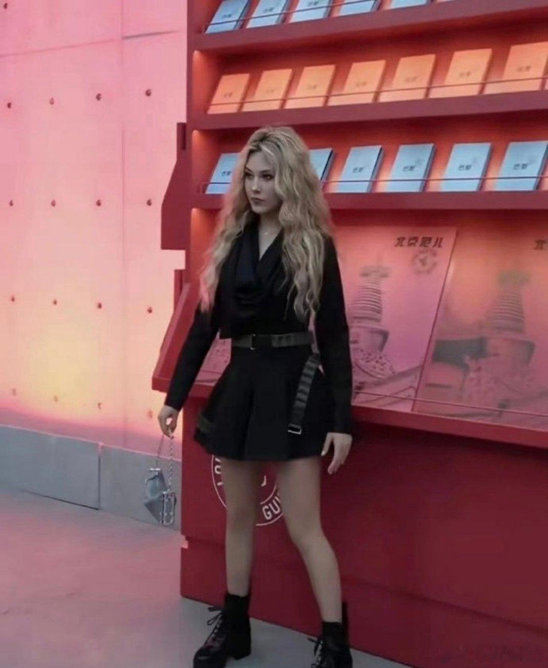 谷爱凌真的有点东西，在中国就是中国人，到了美国立马变成美国人。