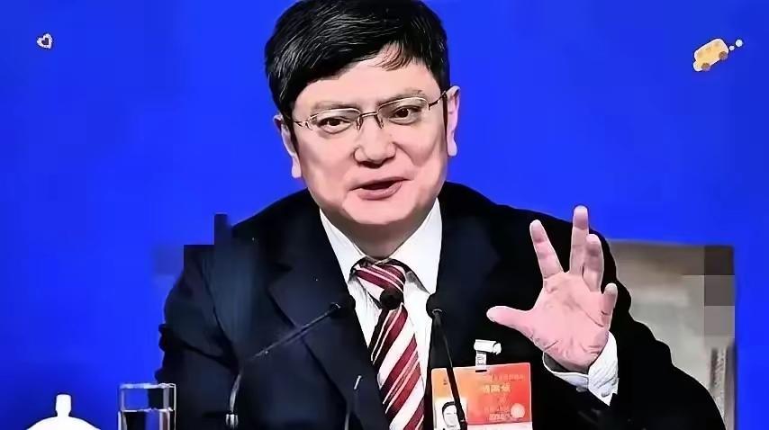 中央纪委新报告：枪口为何突然转向？老百姓天天打交道的，不是啥“大老虎”，而是