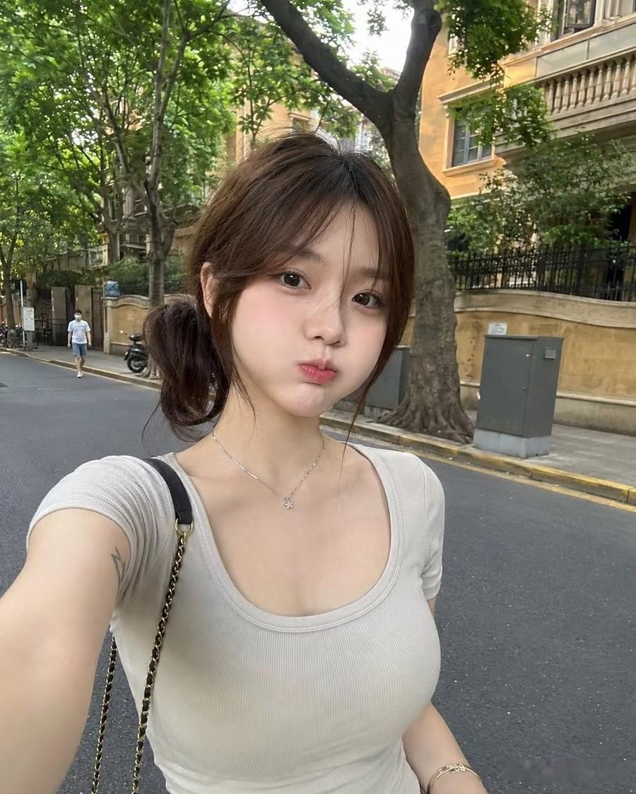 又又又要随份子钱了又一个姐妹要结婚了眼看身边的朋友都步入了婚姻的殿堂而我