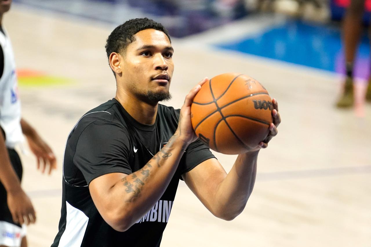 山西队大手笔再现，他们居然签下了火箭队的强力后卫！没办法，山西这支球队同样想在季