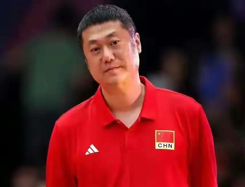 女排亚锦赛，中国女排首秀以3比0轻松战胜伊拉克女排，令国人瞩目。今晚上七点半