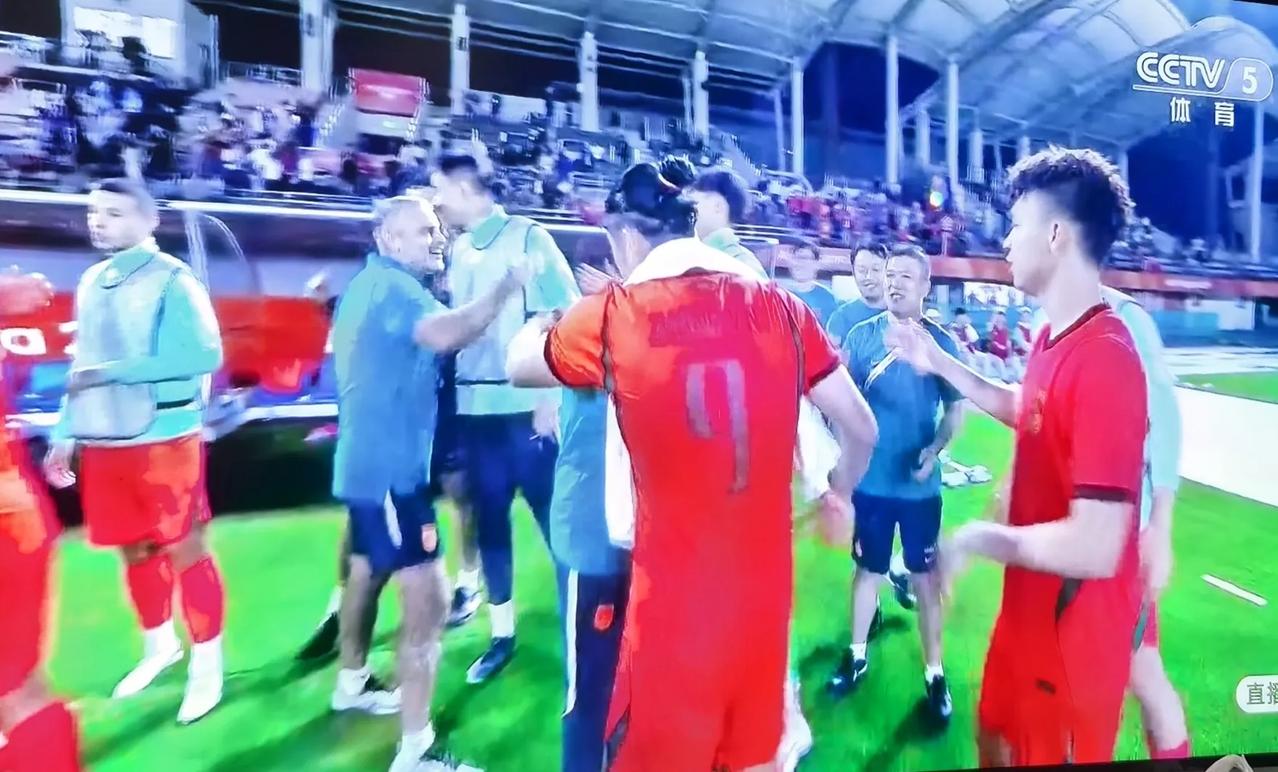 赢了！赢了！U23国足逆转，2：1！战胜朝鲜队！亚运会开门红！不太容易了！这场
