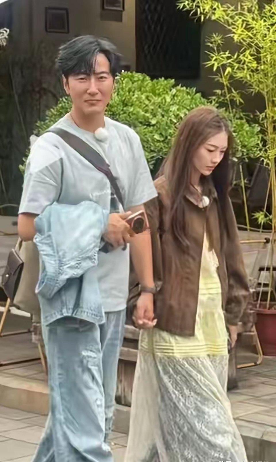高梓淇这次带着外号叫阿玲的现任女友，录制芒果台真人秀《爱的修学旅行》第二季，也是
