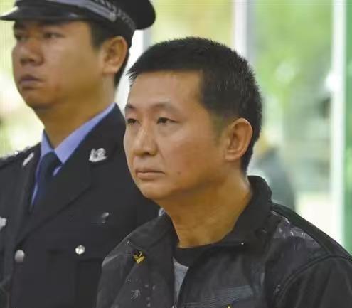22岁进去，53岁出来。8437天，换了一纸“无罪”，还有275万赔偿。至今没人