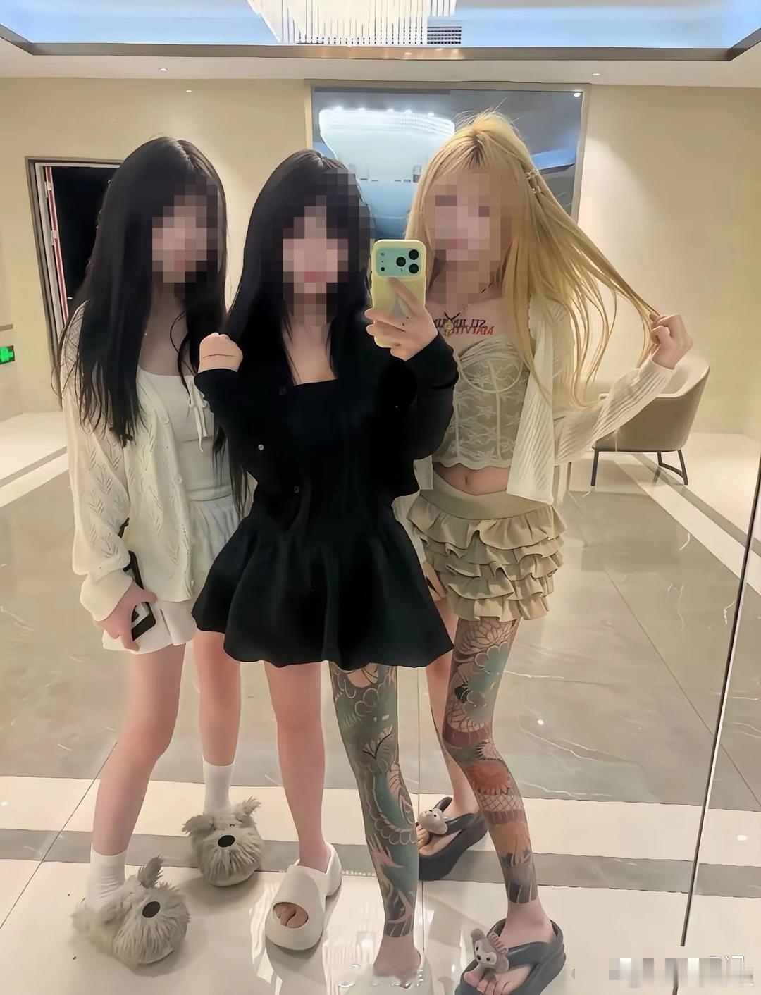 这是谁的女儿？谁的儿子？