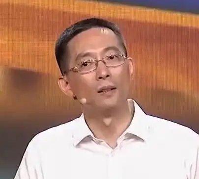 西湖大学校长施一公太厉害了，直接电话联系重庆677分考生改北大志愿为西湖大学！