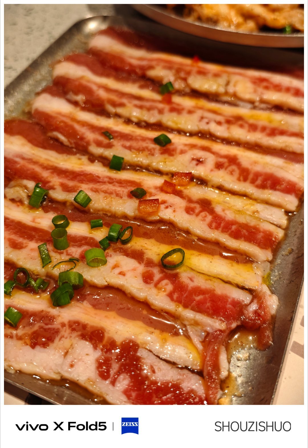 家人们，到点了，干饭了。周末，恰个烤肉不过份吧。图6是我的主食[doge]这两年感觉