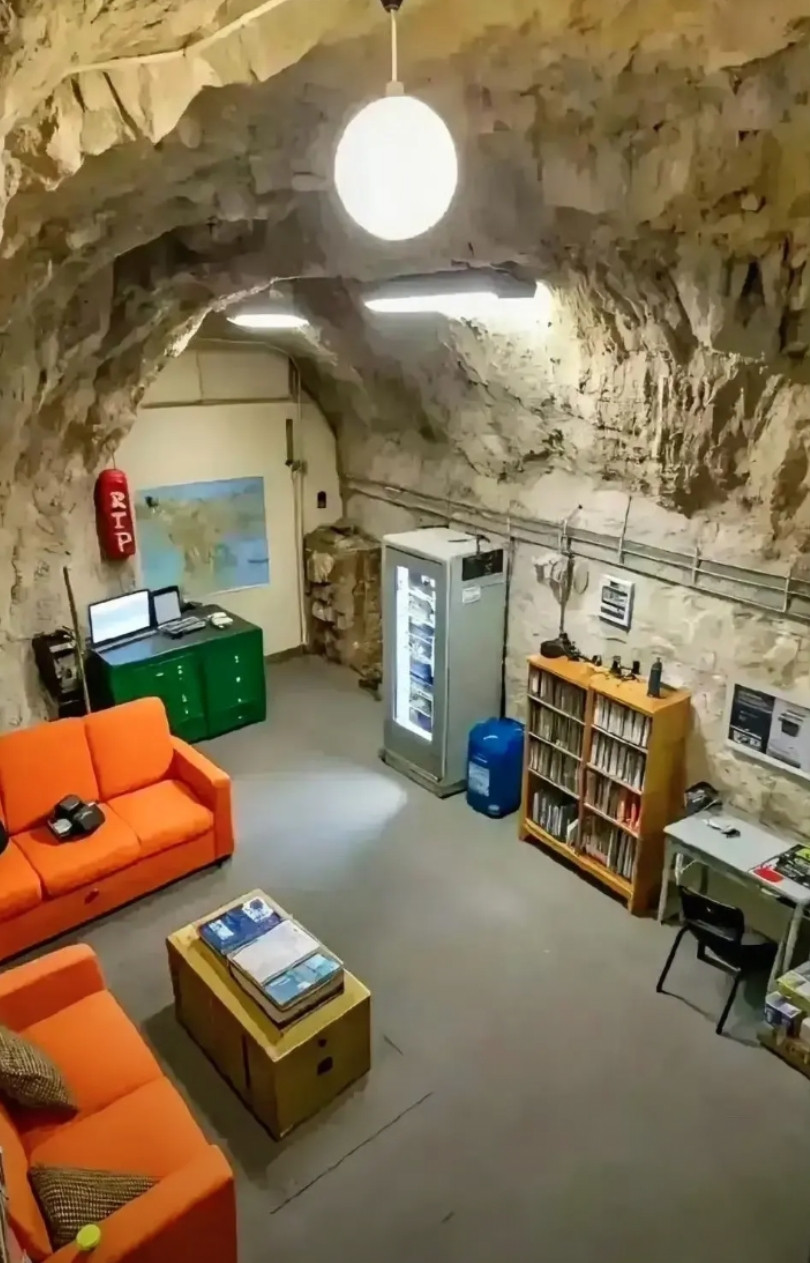 一年给你三十万这房子你住不住