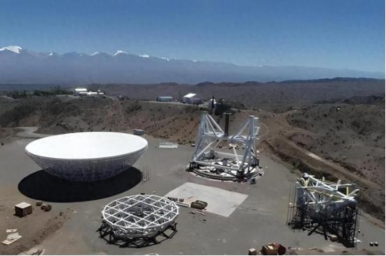 绝地阻击中国登月!中阿战略项目被叫停:美国是真怕登月被中国超了。 中阿之