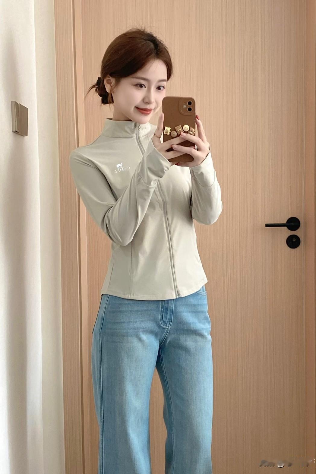 修身款防晒衣真的太显瘦啦越简单越好看～