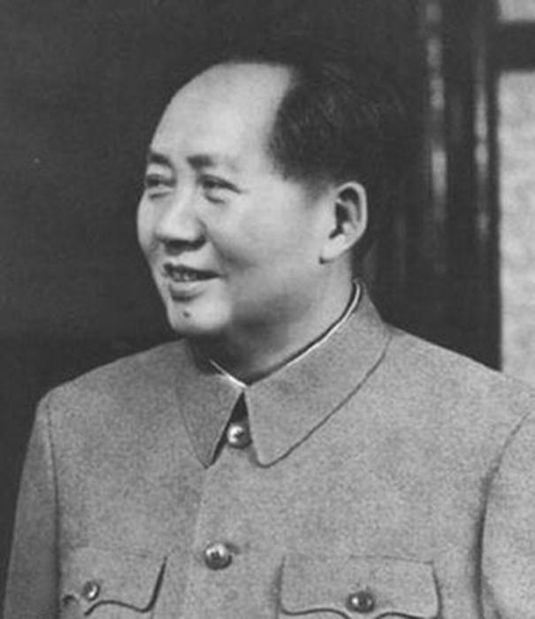 1975年蒋介石临终前，真给毛主席发了那封“邀您来台”的电报吗？背后真相让人唏嘘