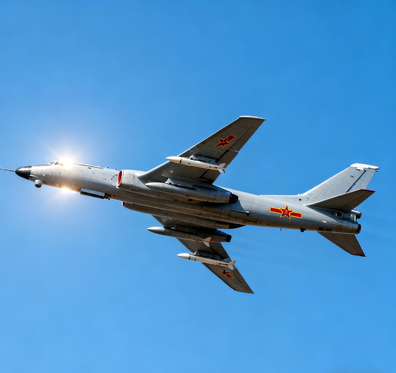 最近菲律宾在南海搞了个大动作，直接把中国黄岩岛划进了他们的军事演习区，还放话说谁