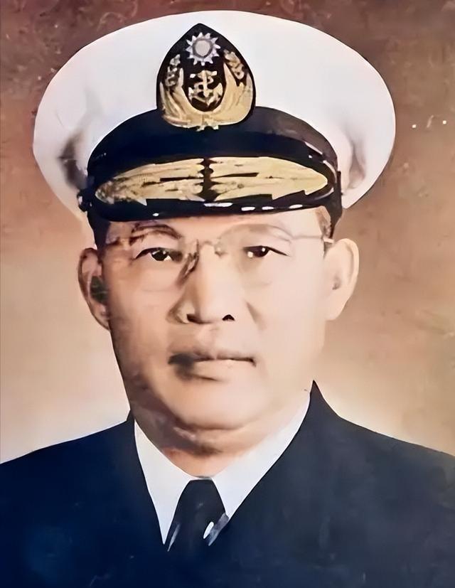 1938年5月，薛岳怒吼着要枪毙桂永清，蒋介石只冷冷回了一句：“你知道他岳父是谁