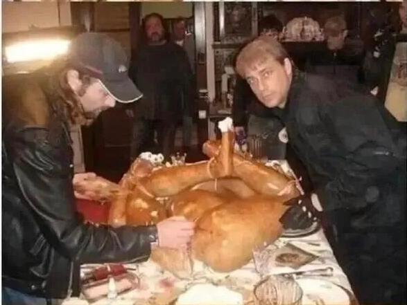 鲁迅先生写的《狂人日记》现在在美国成了现实。