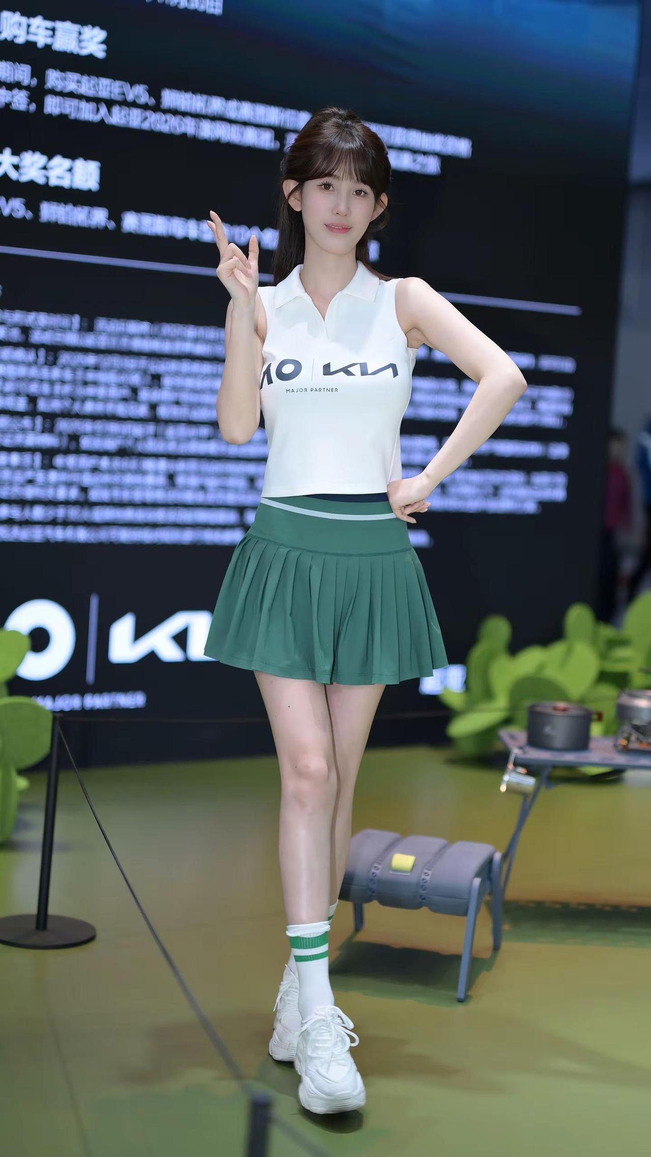 小哈娜。2025广州车展车模小姐姐车模美女小哈娜hana威摄影@小哈娜