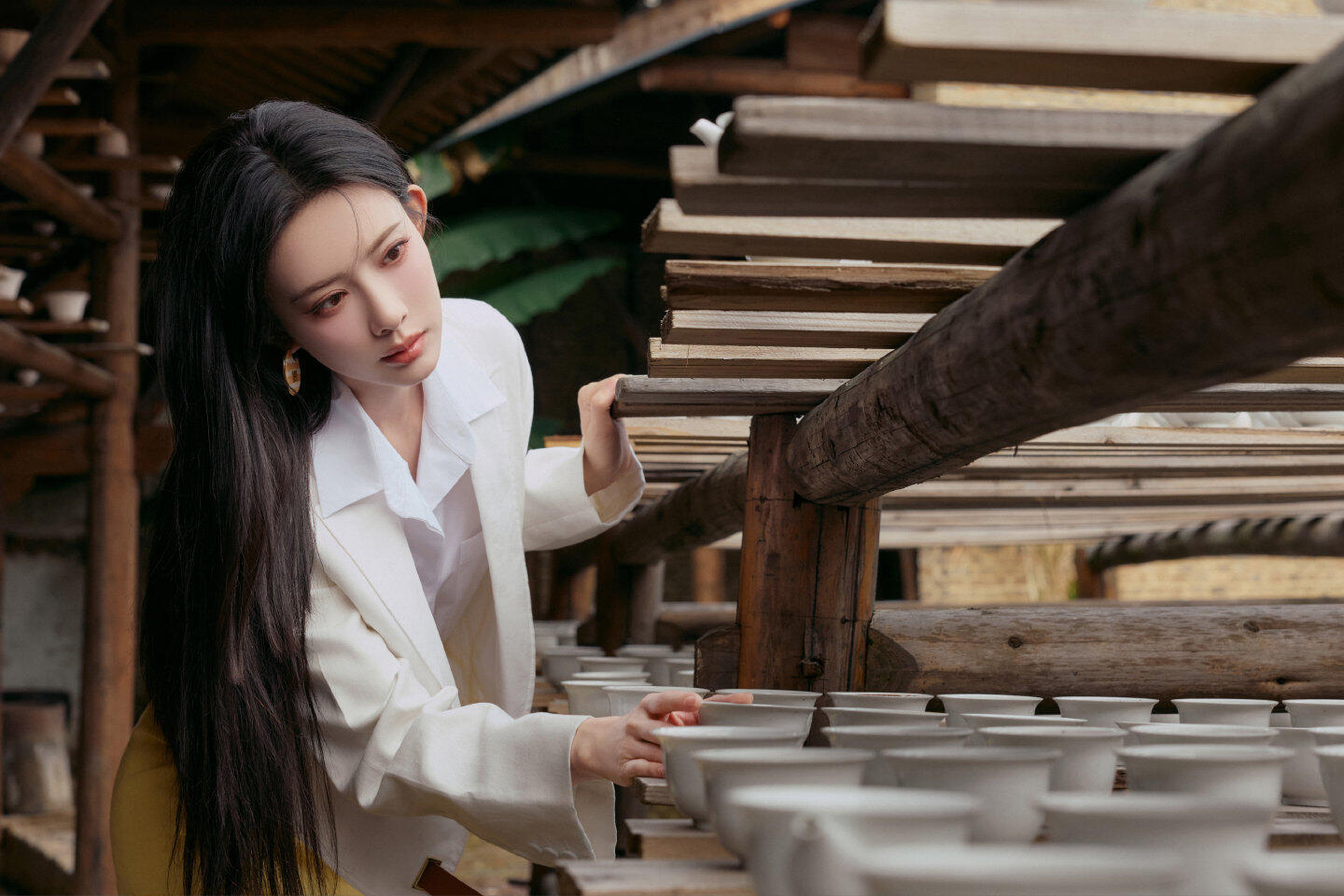 孟子义没来浪姐但是又好像来了孟子义虽未登浪姐舞台，却凭弹幕强势刷存在感！每次小