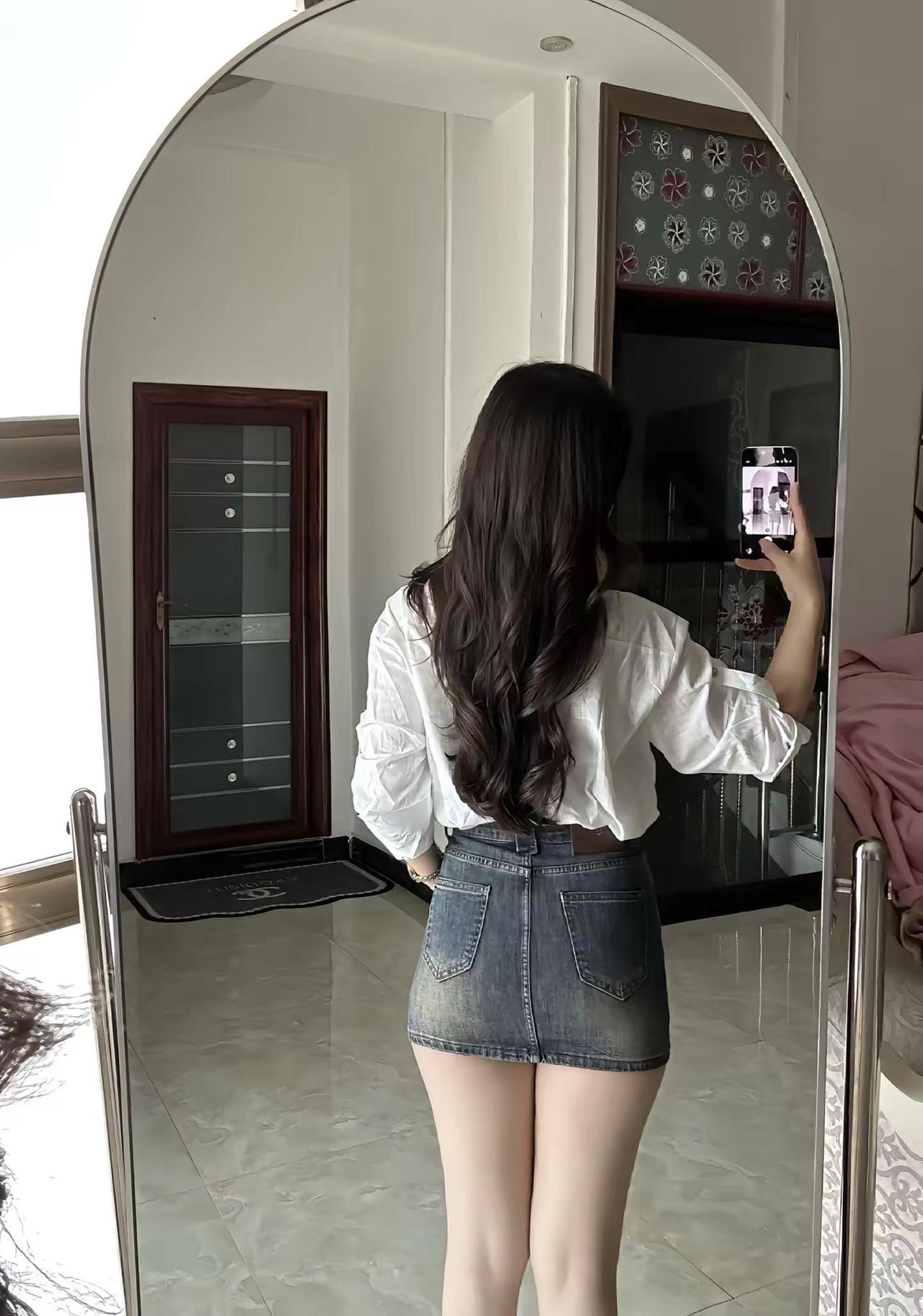 牛仔包臀裙🤔牛仔短裙白衬衫夏日穿搭今日穿搭look