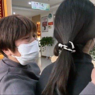 最近河南郑州发生了一件让人特别揪心的事。一个18岁的女孩，本该是人生最灿烂的花季