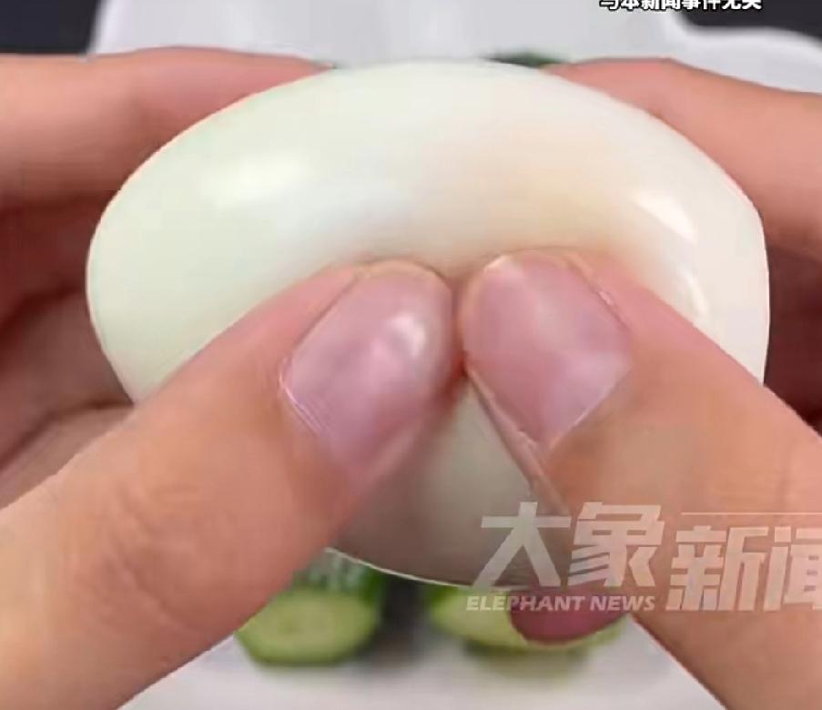 近日浙江48岁曹女士，因腰背酸痛数月就医，经检查发现，其腰椎骨密度显示为严重骨质