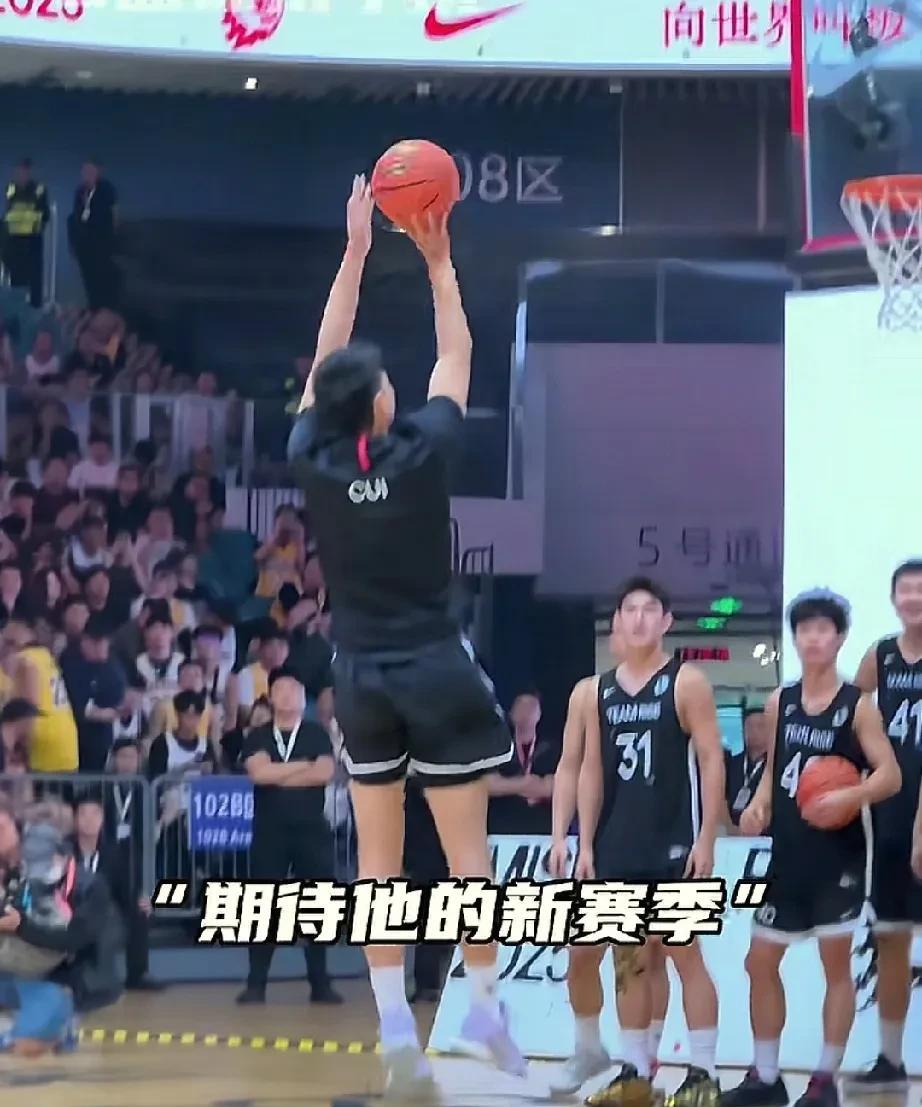 广东男篮赌对了，崔永熙这跟没受伤一样啊！崔永熙此前闯荡NBA时候收到了严重的韧