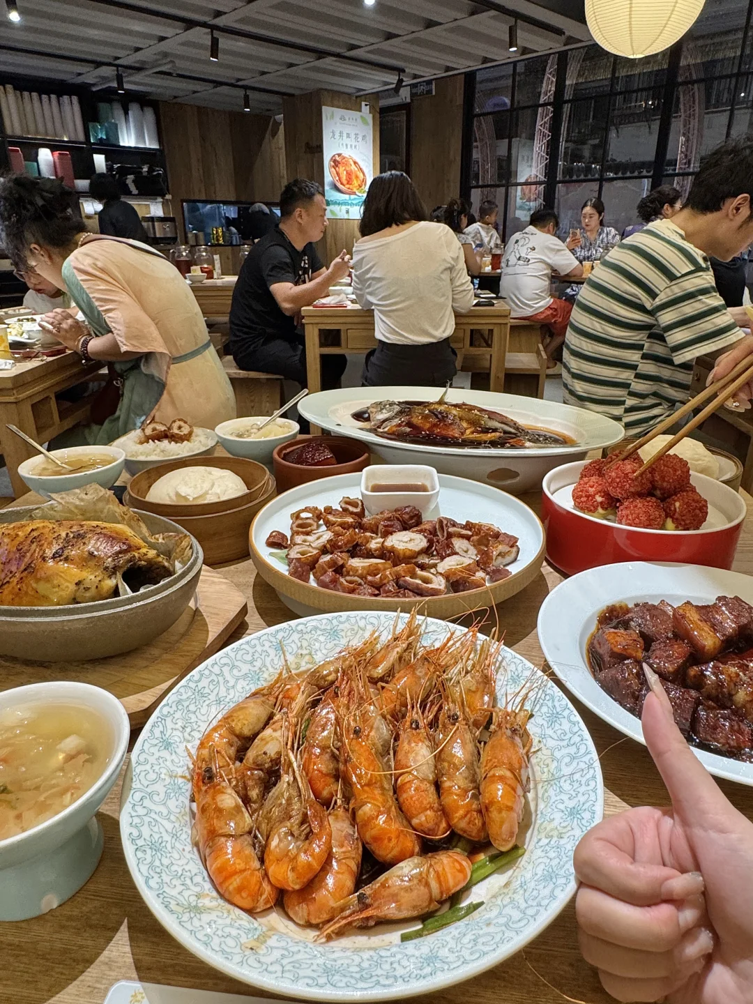 来西湖边最满意的一顿…谢谢本地人推荐好吃