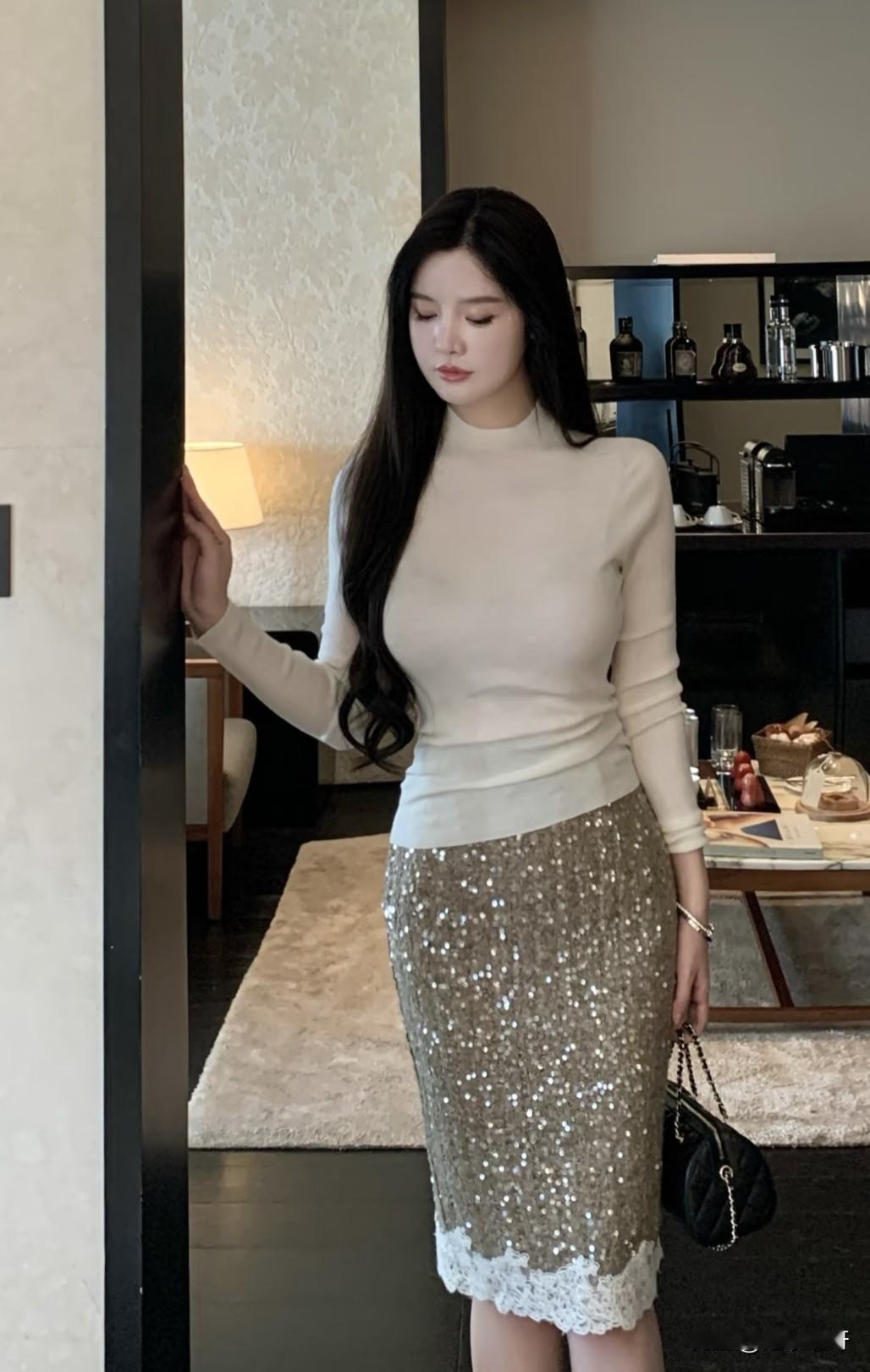 越简单，越好看有哪些美女让人过目难忘？女生如何穿搭看起来时尚更有品味呢