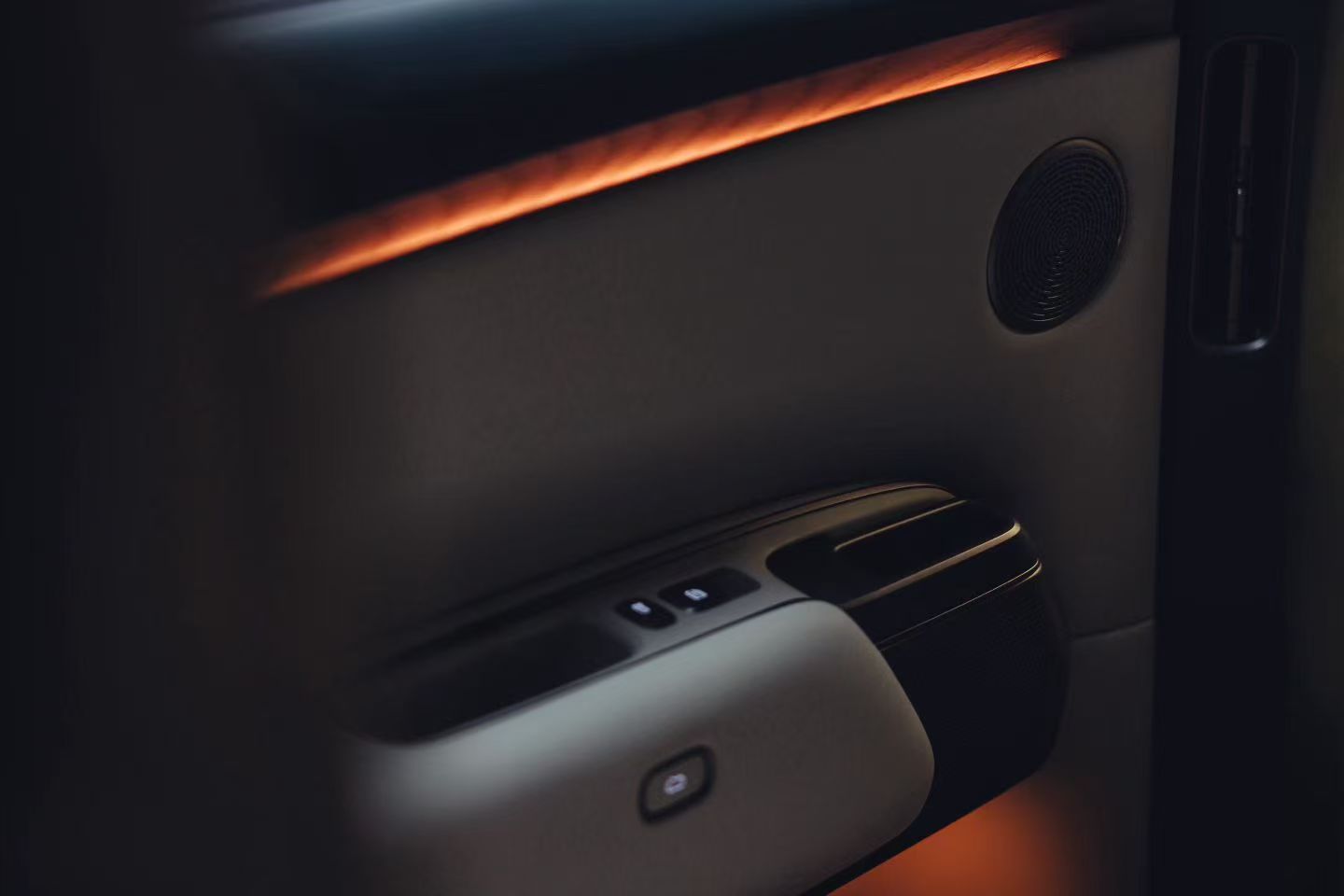 质感显著提升理想L9Livis