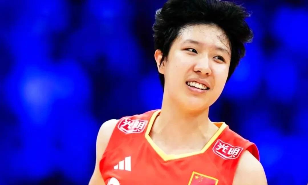 董禹含，这回丟人丢大发了，今天你就是个憨宝！今晨的中德女排之战，德国女排在前两局
