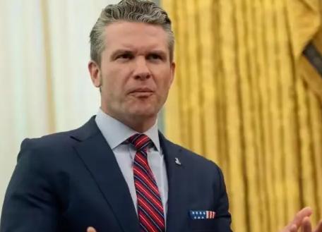 刚访华完，就“变脸”？英国突然宣布： 2月5日，英国正式宣布与美国建立伙伴