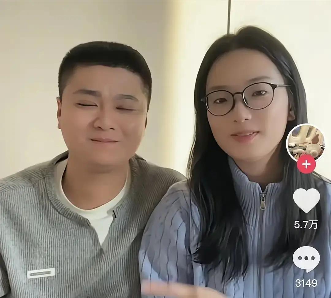 朱进在南京摆了七千多的认亲酒，第二天就被老婆爆料红包里夹了九张假钞。她说公婆把